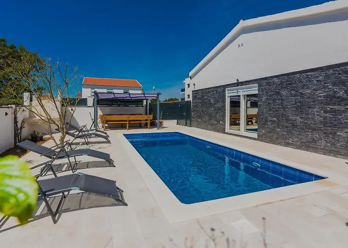 Villa Tomic Vir
