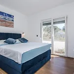 Tomic Villa