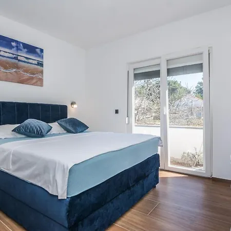 Tomic Вилла